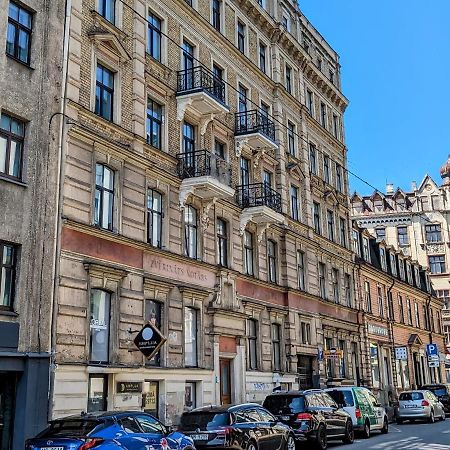 Perfectly Central Apartment 5 Min To Old Town & Art Noveau. Riga Luaran gambar
