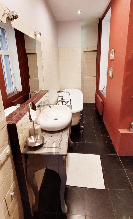 Perfectly Central Apartment 5 Min To Old Town & Art Noveau. Riga Luaran gambar